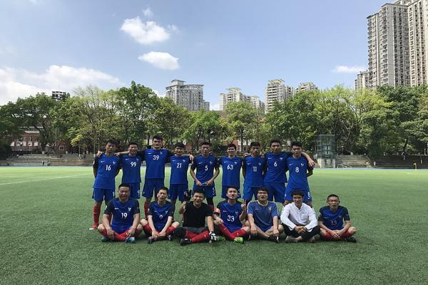 金玟哉是拜仁主力么_金玟哉暂时离队
